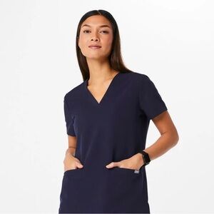 Figs Navy Short Sleeve Women's Tee